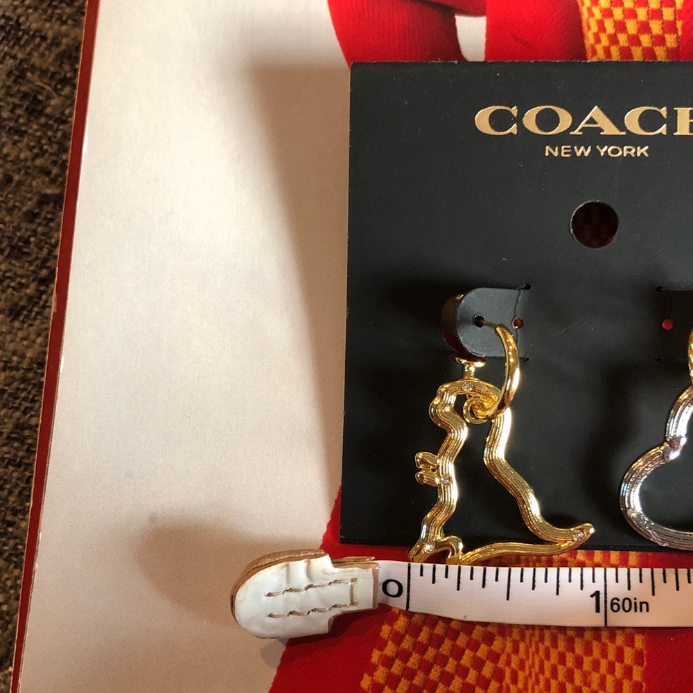 Authentic New Coach Gold-Tone Heart & Dino Silhouette Drop Earrings/crystals. - Picture 10 of 10